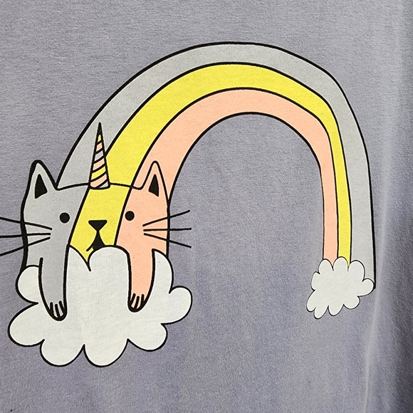 Cat unicorn rainbow in a cloud graphic short sleeve shirt juniors size medium - Picture 7 of 7